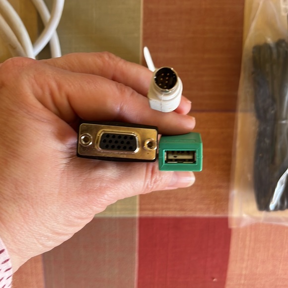 Misc electronic gear - Picture 5 of 5